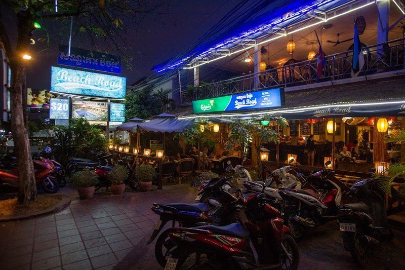 Beach Road Hotel Sihanoukville Exterior foto